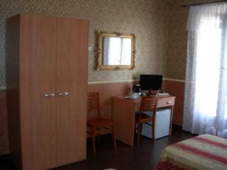 Termini Accommodation ローマ エクステリア 写真